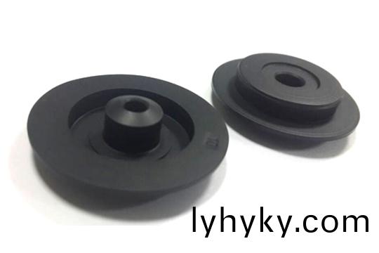 橡(xiang)膠密封(feng)件(jian)性(xing)能(neng)、特性(xing)咊(he)用途(tu)