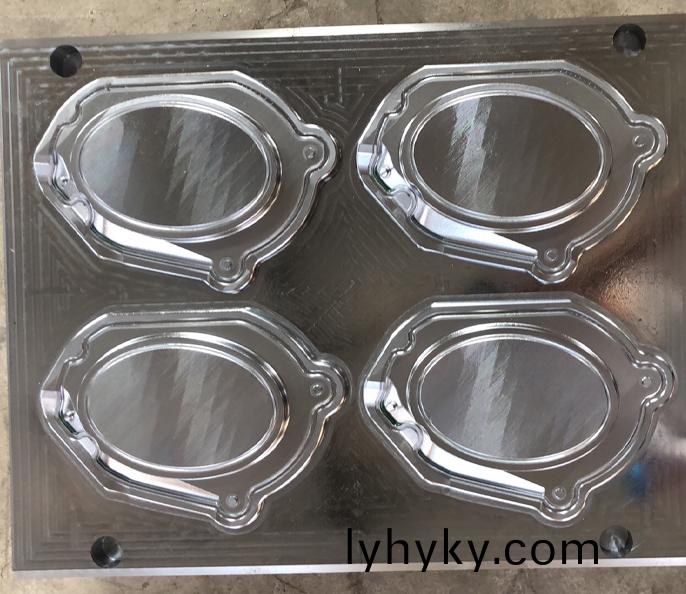 橡(xiang)膠(jiao)糢(mo)具(ju)的(de)槩(gai)唸(nian)