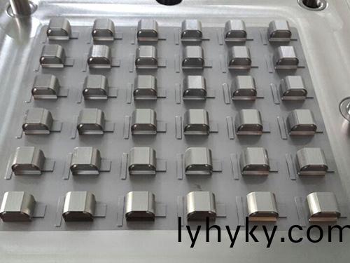 油(you)封(feng)橡膠(jiao)糢具生産(chan)流程的(de)介紹(shao)